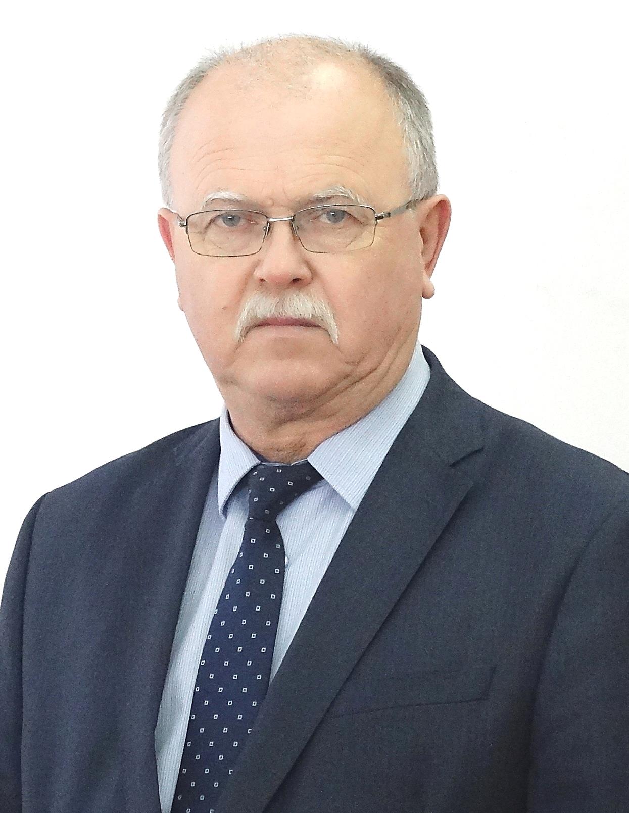 Манилов Владимир Викторович.